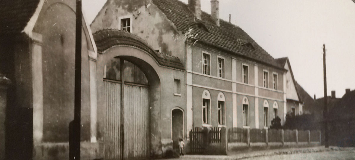 Historisches Foto von einem Großmühlinger Bauernhof